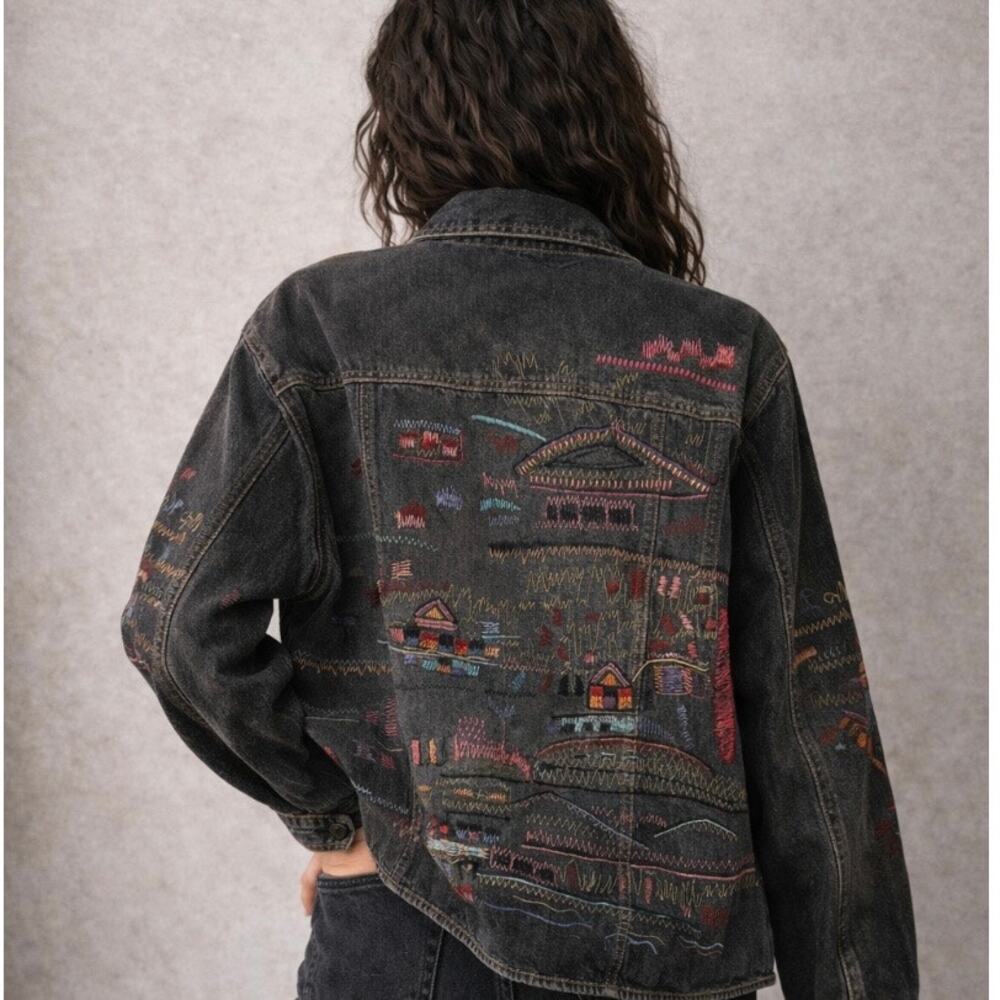 Chico’s Oversized Embroidered Black Denim Jean Jacket - Picture 4 of 12